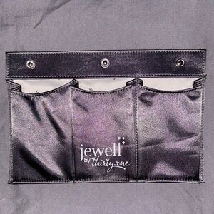 Thirty-One Jewell Triple Slit Pocket